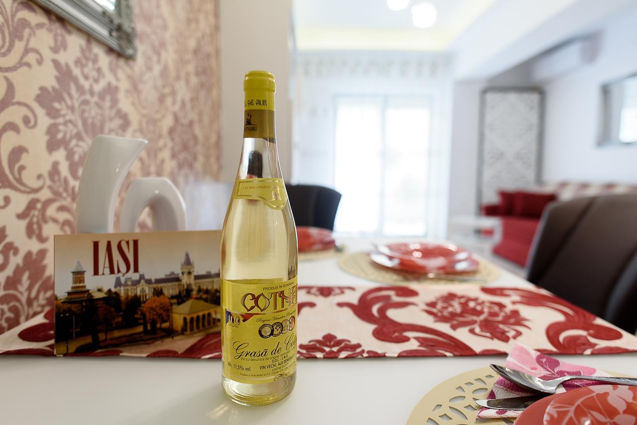 Carla'S Apartment, Airport & Train Station Shuttle Jassy Zewnętrze zdjęcie