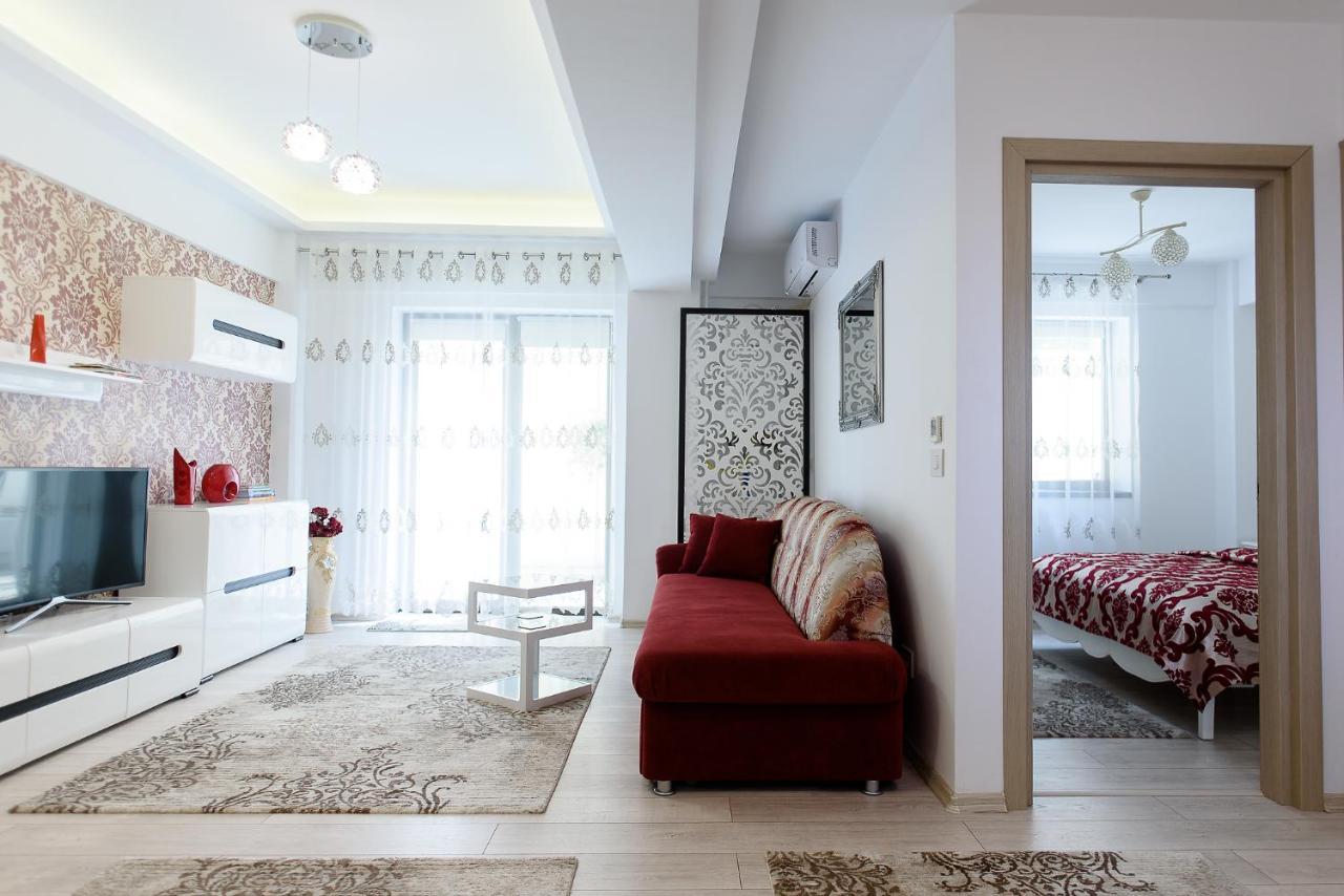 Carla'S Apartment, Airport & Train Station Shuttle Jassy Zewnętrze zdjęcie